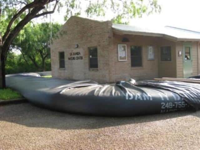 Cofferdam protecting a nature center